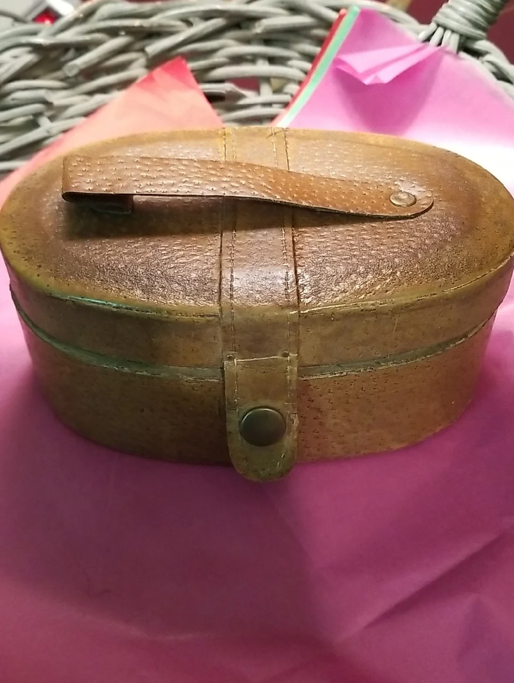 Vintage Brown Leather Oval Storage Box - Classic Home Organization